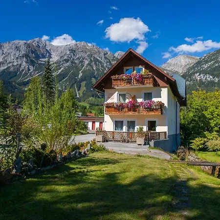 Muehlrad Apartment *